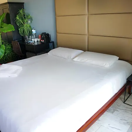 Valhalla Boutique 5*