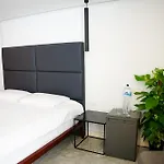 Отель Valhalla Boutique 5*