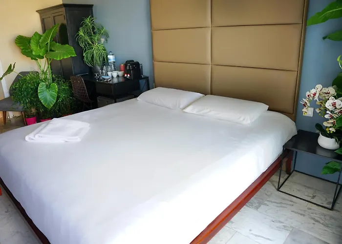 Valhalla Boutique 5*